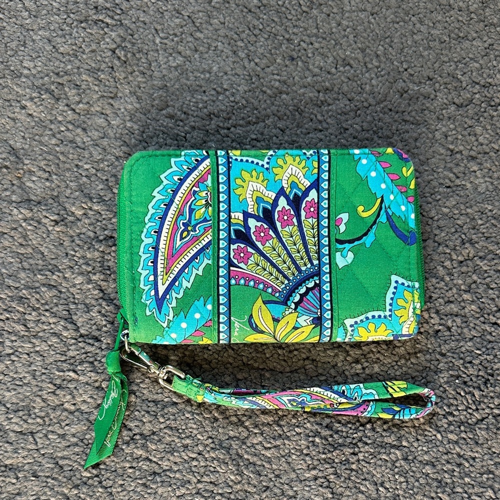 Vera Bradley Green Paisley Wristlet Wallet